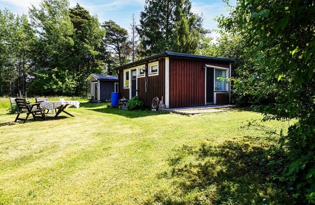 2 bedroom lovely home in Slite