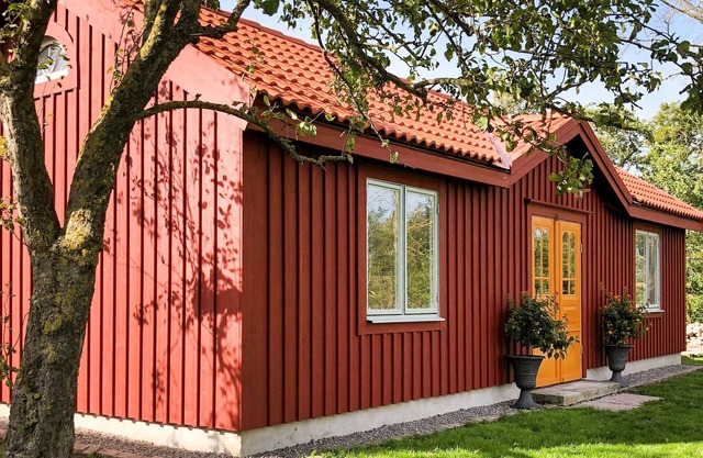 2 bedroom lovely home in Degerhamn