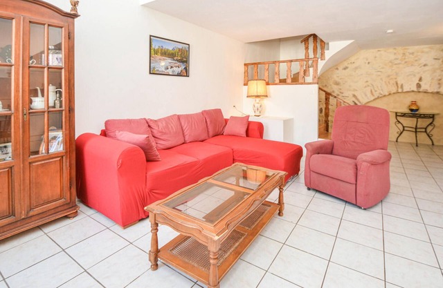 2 bedroom nice home in Cessenon sur Orb
