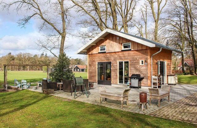 2 bedroom nice home in Bornerbroek