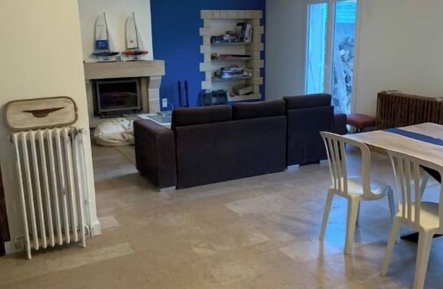 2 Bedroom Private vacation home in Hermanville-sur-Mer