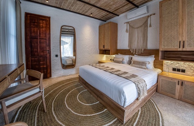 2-Bedroom Putri Salju Villa by EVDEkimi