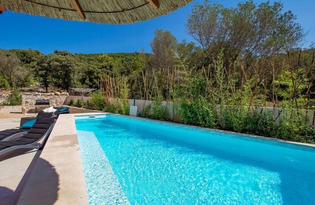 2 bedroom stunning home in Miholascica