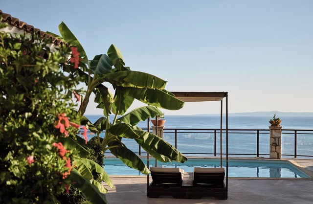 2 bedroom villa with private pool