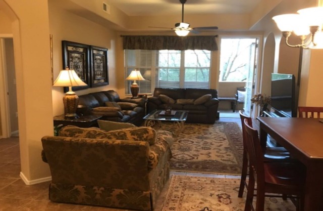 2 BEDROOMS & 2 FULL BATHS PLUS DEN! 1309 SQ. FT. AVAIL 4-1 TO 12-31 2026!
