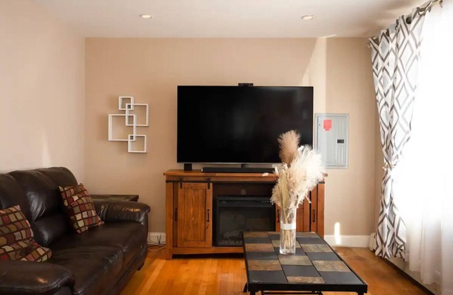 2 Bedrooms in beach town in Queens NYC