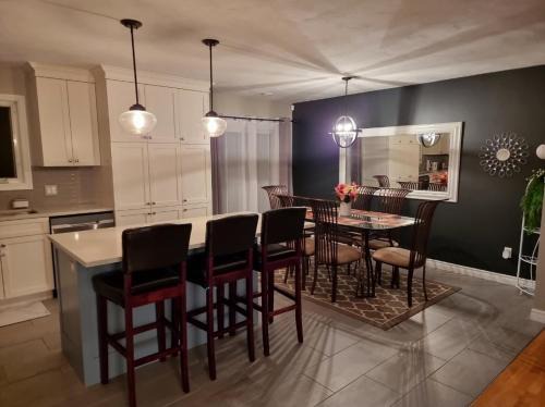 2 bhk for rent in Dieppe near Airport