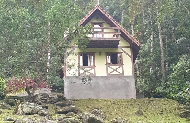 2 Chalets with private waterfalls