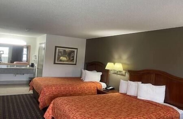 2 Double Beds Smoking