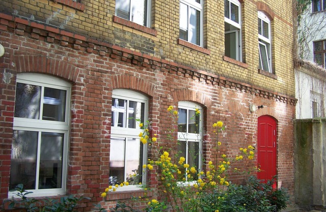 2-Floor Apt w/Separate Entrance Right in the Heart of Kreuzberg!