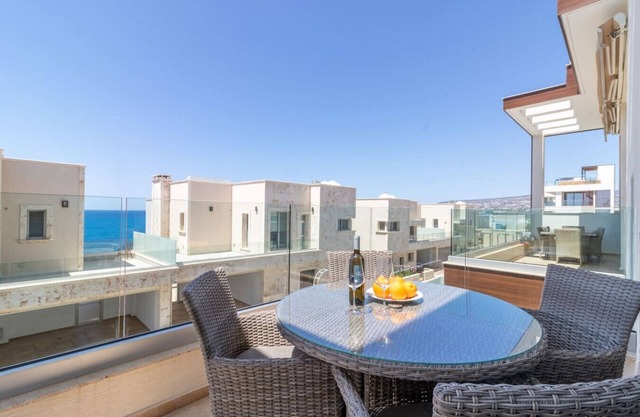 2-floor modern townhouse with a private swimming pool in Chloraka!