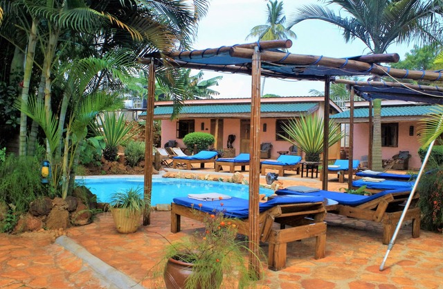 2 Friends Guest House