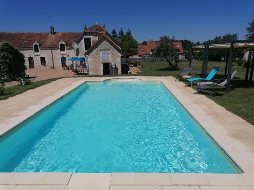 2 gîtes mitoyens avec piscine 8-12 pers