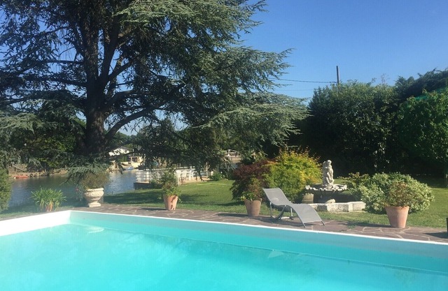 2 p (26 m2) new - Bord de Seine - Swimming pool
