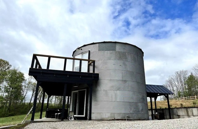 2-Person Grain Silo Getaway in Hocking Hills, Ohio w/Hot Tub. Dog-friendly!
