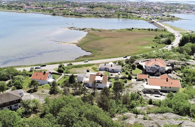 2 person holiday home in Öckerö-By Traum