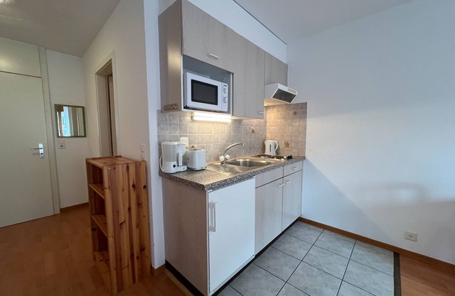 2-person studio with parking