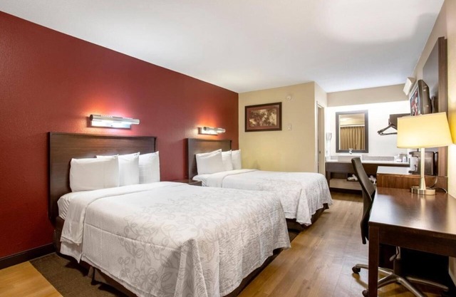 2 Pet-Friendly Rooms Near BWI – Ideal for Exploring Local Attractions and Dining