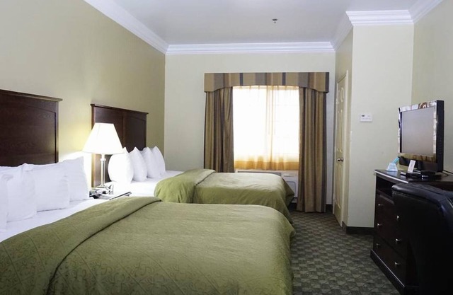 2 Queen Beds Room, Scottish Inns Cresson, Free Breakfast, Just Off Route 377