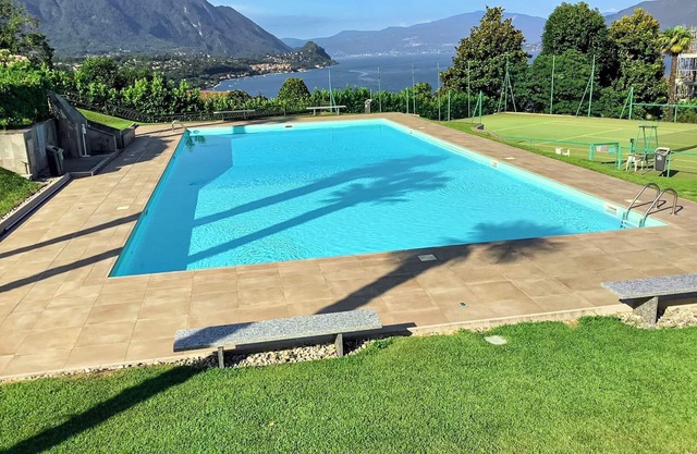 2-room apartment with balcony and terrace in a park with pool