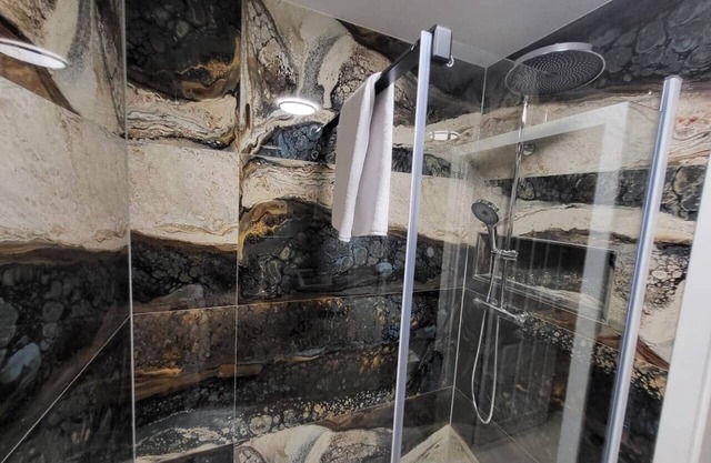 2-room apartment with balcony for families & fitters No2