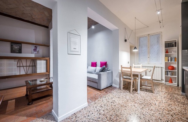 [2 steps from Piazza Grande]