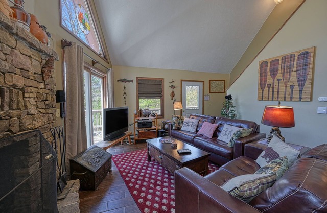 2-story home with private hot tub, firepit, deck, grill, wood stove, W/D, lawn