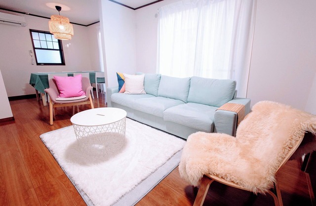 2-story house for rent】Soga station area with parking lot, good access to Makuhari/Disney, max. 9 people