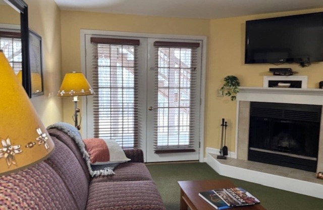 20% Sale April/May NH Condo Unit 4E