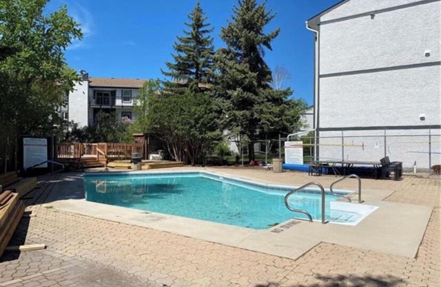 $200 Winter Refund Guaranteed - Max Relax - Stay & Play in the Lap of Luxury