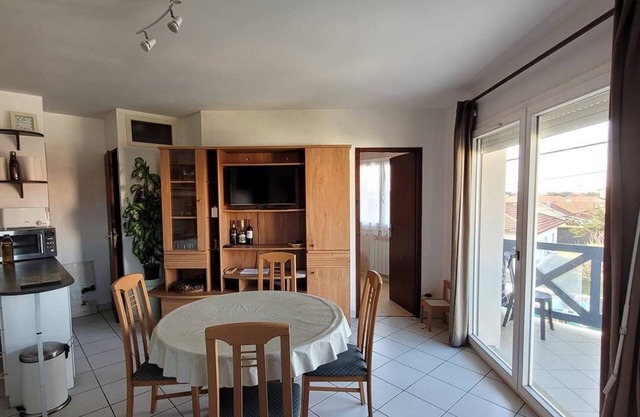 200m from the beach REMEMBER - family apartment - sleeps 4 - MIMIZAN PLAGE