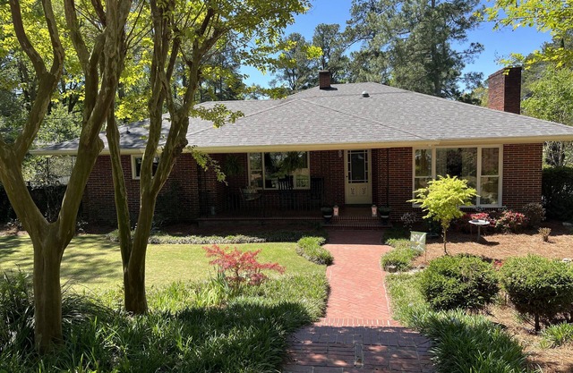 2025 Masters Rental. "Hydrangea Hill" Pool. North Augusta- Sleeps 6.