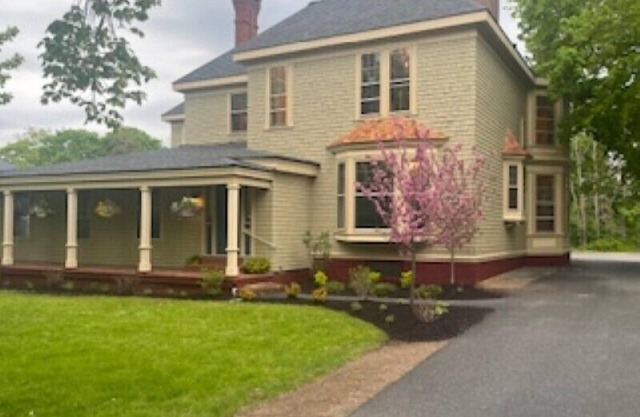 210 Main St