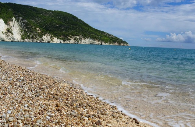 250 meters FROM THE BEACH HOUSE IN VIGNANOTICA. MATTINATA GARGANO PUGLIA