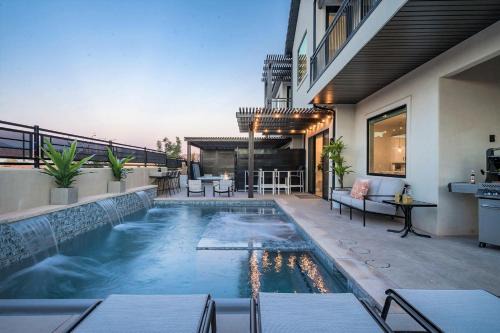 29-30 | 2 Connected Homes in Ocotillo Springs with Pool and Spas