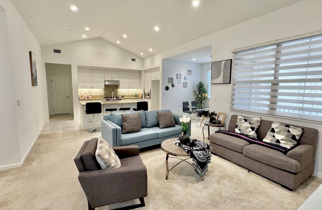 2B2B Cozy Home /Irvine New Condonn