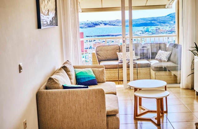 2BDR Comfy Apartment with Ocean View