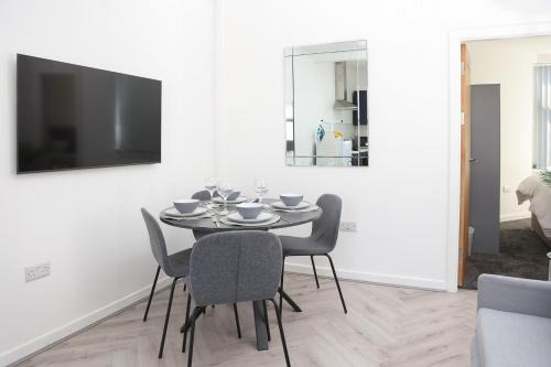 2Bed, 1 Bath - Jewellery Quarter