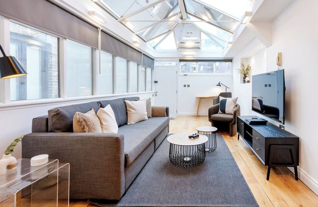 2Bedr/3Beds/2Bath Covent Garden 3min subway