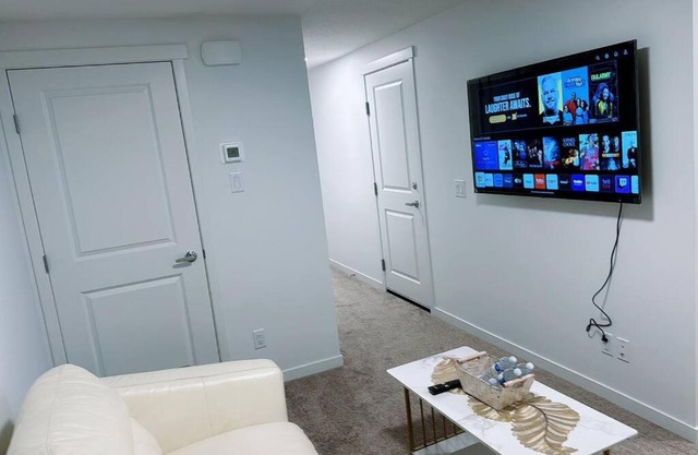 2bedrooms, 1bath, two beds, new basement in Mahogany