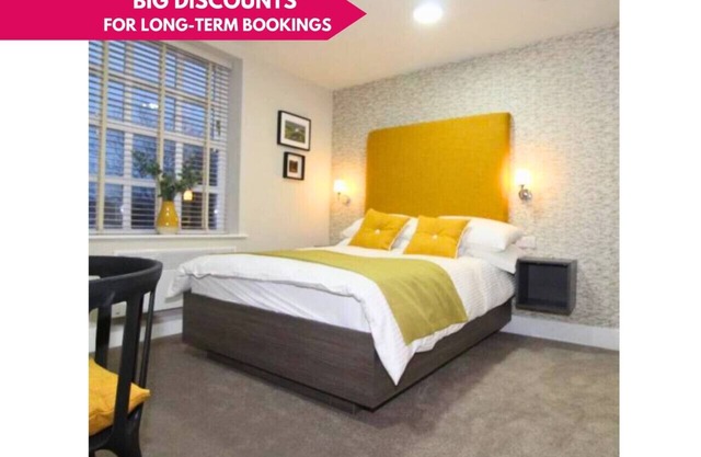 2BR 2BATH Flat in Central Preston for 5 Guests