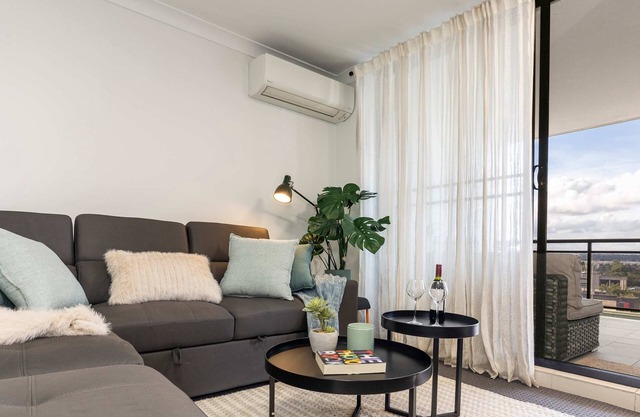 2BR Central Parramatta Apt With Balcony & Parking