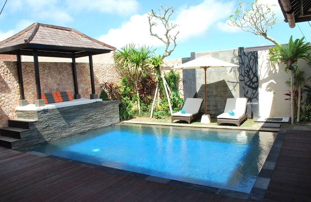 2BR Cozy Villa, Jimbaran! - 3Min Drive To GWK Cultural Park! W/Private Pool