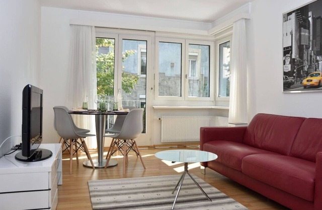 2BR flat in the city center (Crown 2)