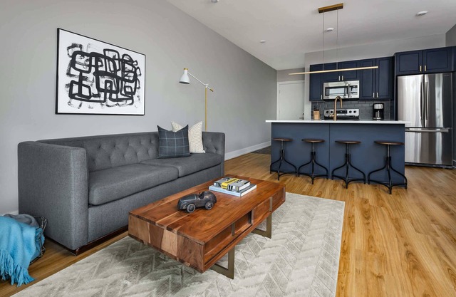 2BR Frankford Artsy Escape Stylish Stay
