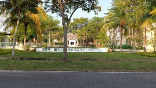 2BR Ground-Floor Private Apartment at Sri Bayu Resort Hotel, Bagan Lalang