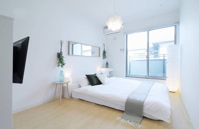 2mins walk Baseball 5mins walk Hiroshima Sta 4ppl