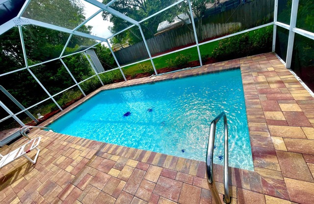 3 Bed ~ 2 Bath~ Pool ~ Wifi ~ Pets Welcome ~Optional Heated Pool ~SS Barbecue