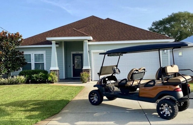 3 BED-2BAClose to Pier Park and 30A~GOLF CART- Oct-Dec Open!