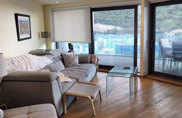 3 bed Ocean Spa Plaza Luxurious flat